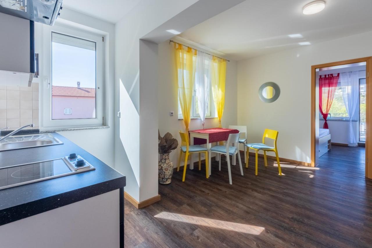 Rimac Apartment And Rooms Novi Vinodolski Ngoại thất bức ảnh
