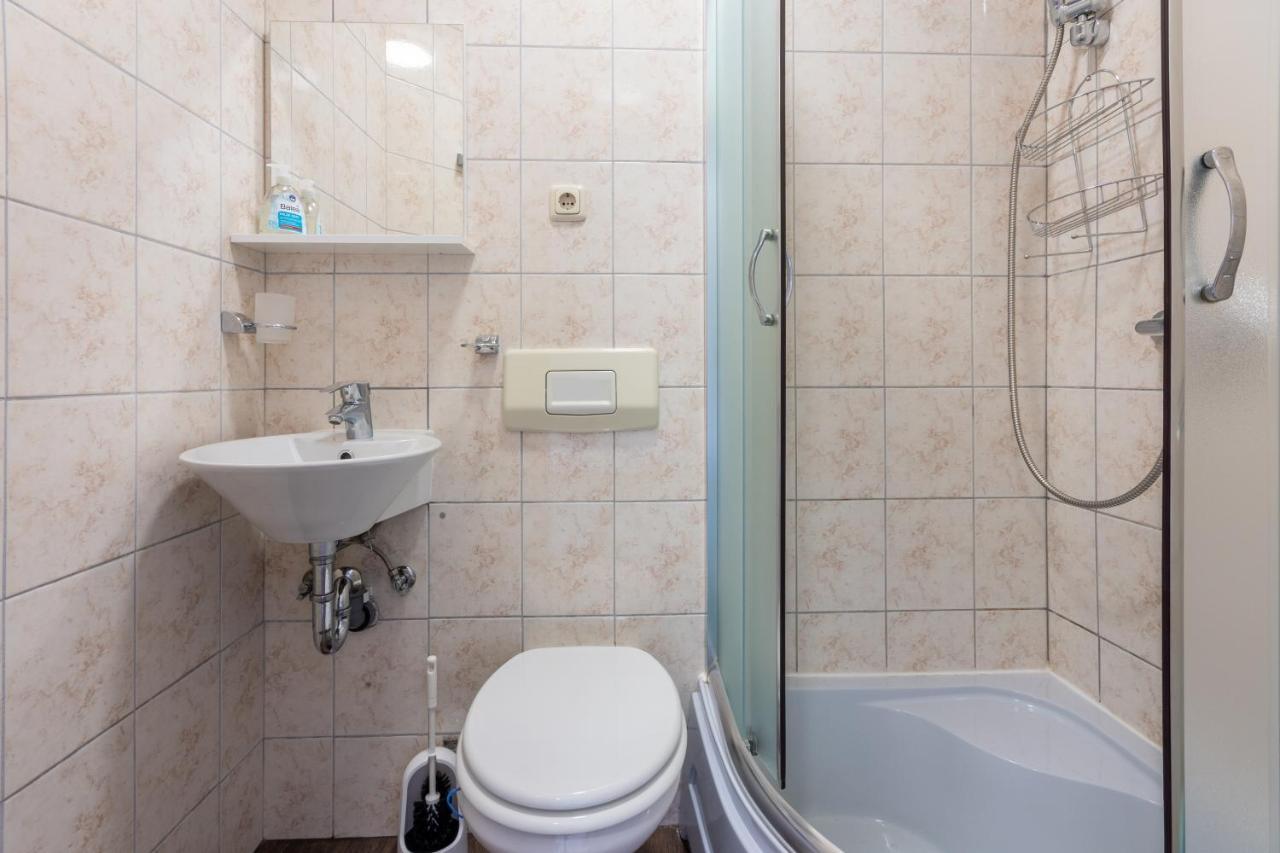 Rimac Apartment And Rooms Novi Vinodolski Ngoại thất bức ảnh